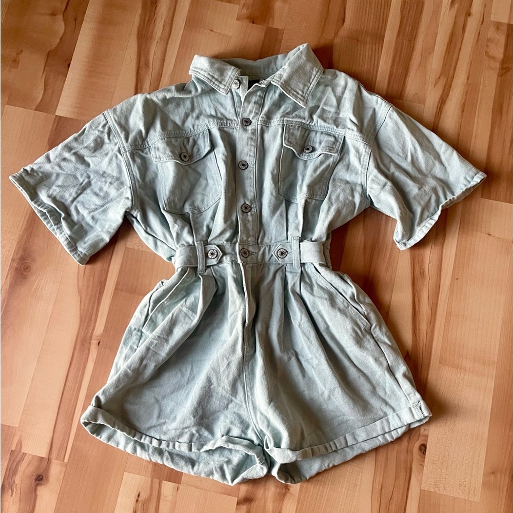 Boohoo Waist Detail Denim Romper Size 2